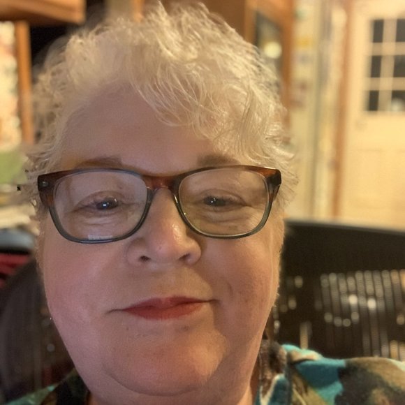 Meet your Posher, Nancy - Picture 2 of 7